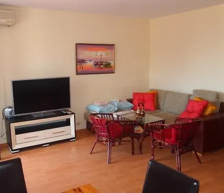 Private Apartament In Berlin / вила берлин Свети-Влас